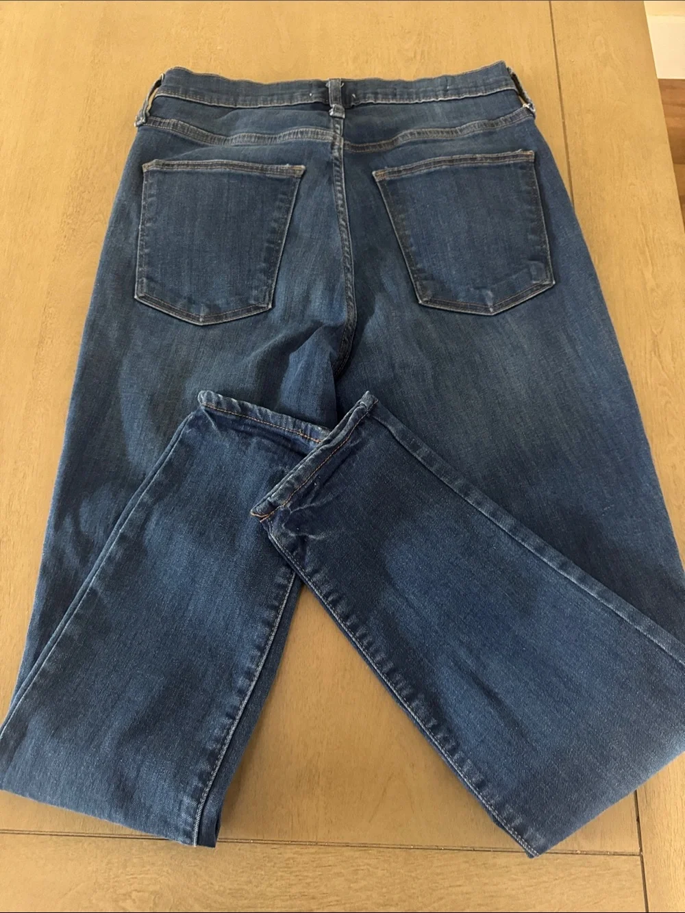 Universal Thread two pairs